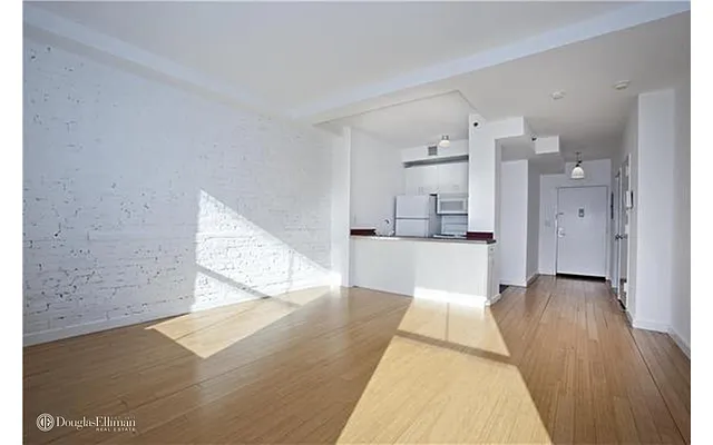 Rented by Douglas Elliman | media 20