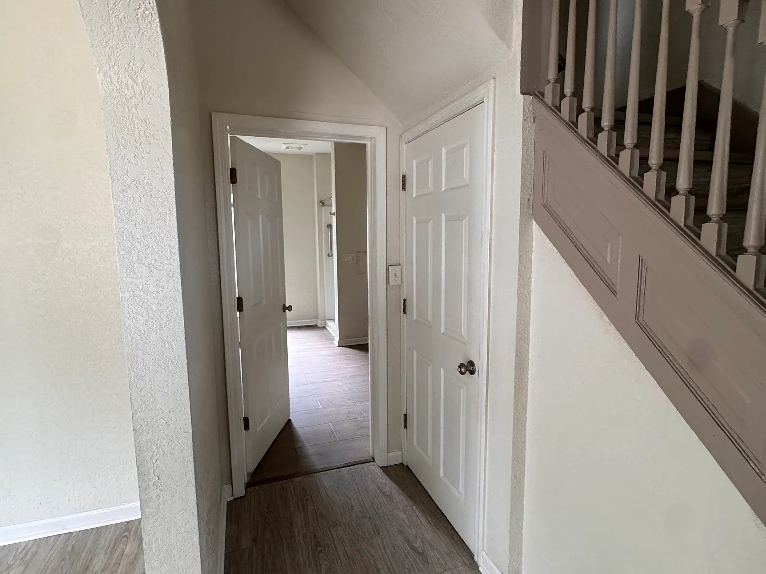 2 bed, $950 — Photo 2