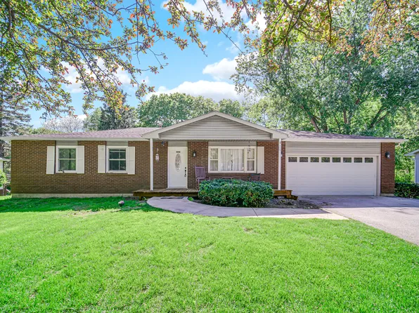 104 Poplar Rd, Yorkville, IL 60560