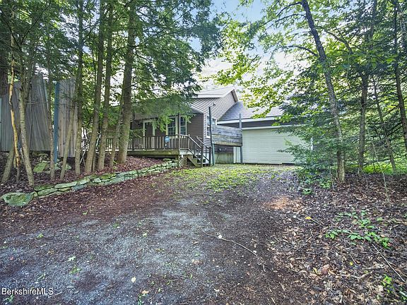 4th image of 96 Shore Rd