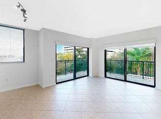 3530 SW 22nd St APT 504, Miami, FL 33145