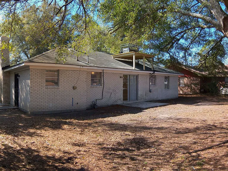 718 Atlanta St — Photo 1