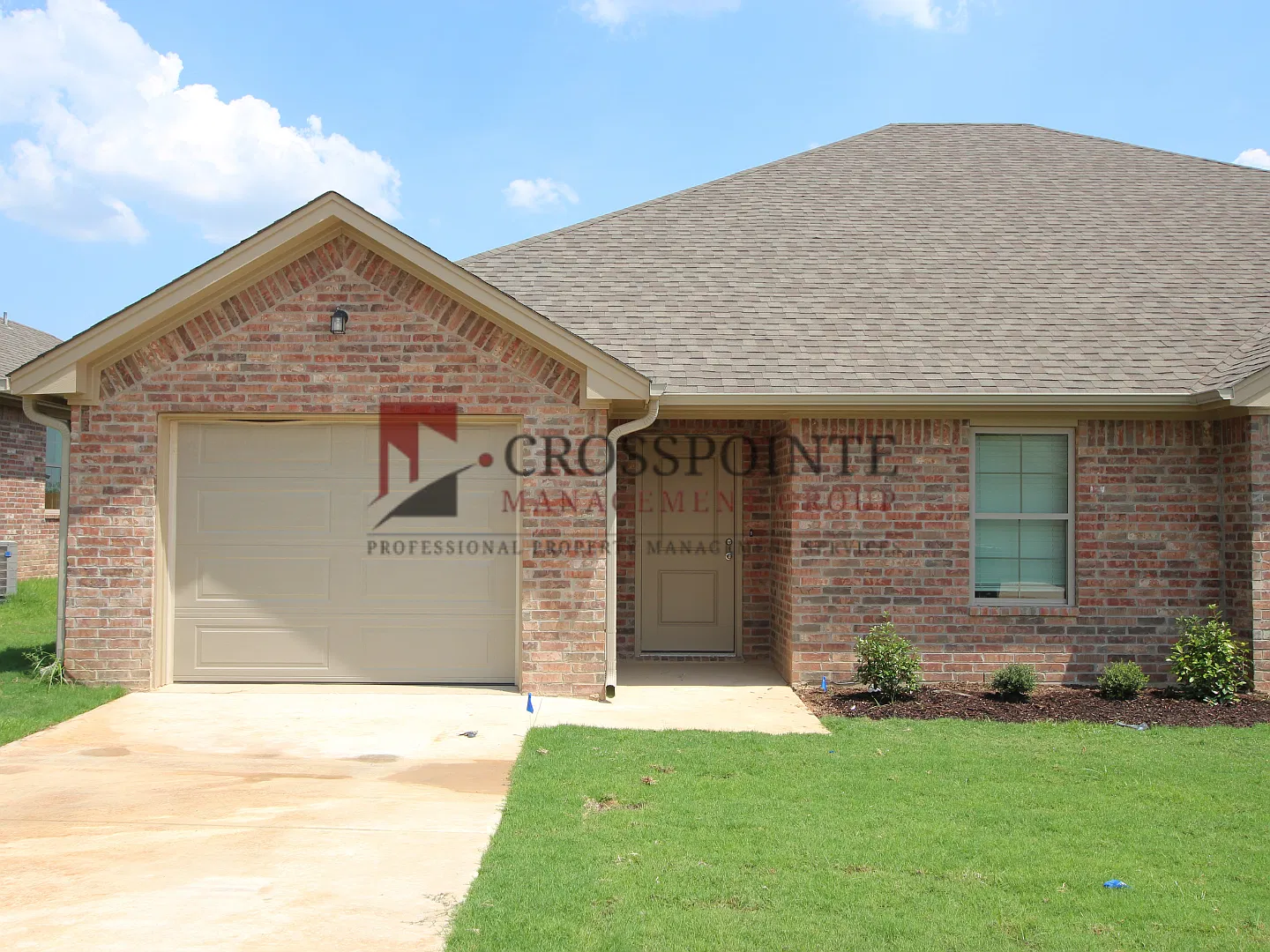 Coming Soon! Beautiful 2 Bedroom 2 Bathroom Townhouse in South Tyler! — Photo 3