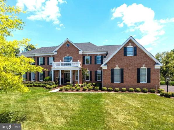 15214 Golf View Dr, Haymarket, VA 20169
