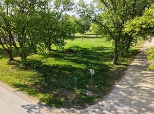 301 1st St, Pacific Junction, IA 51561