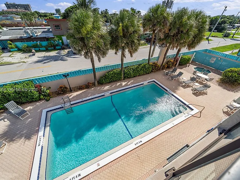 355 S Ocean Dr #401 — Photo 22