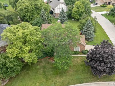 264 Stonetree Cir, Rochester Hills, MI, 48309