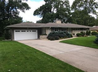 5524 Glengarry Pkwy, Edina, MN 55436