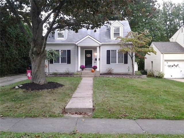 1st image of 427 Highland Ave