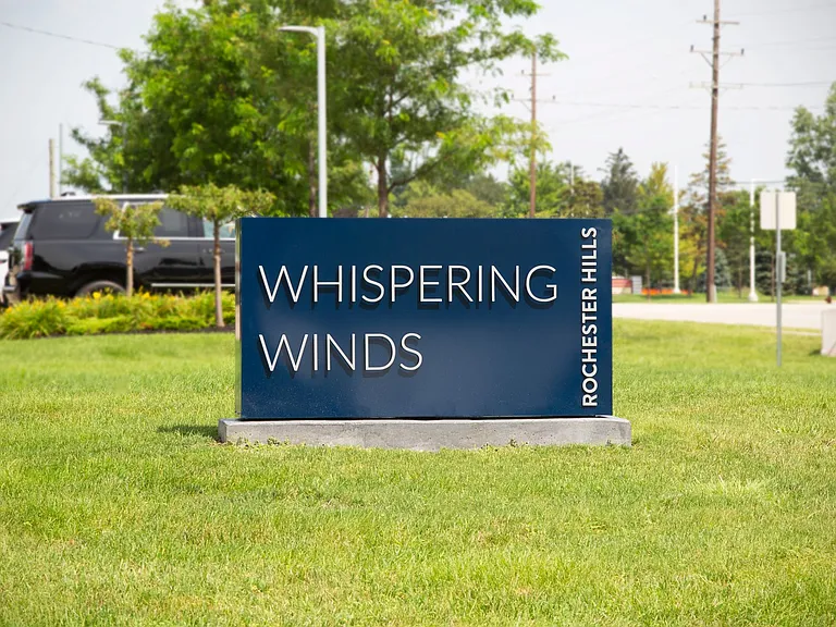 Whispering Winds Apartments — Photo 19
