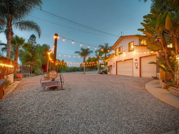 3369 E Vista Way, Vista, CA 92084