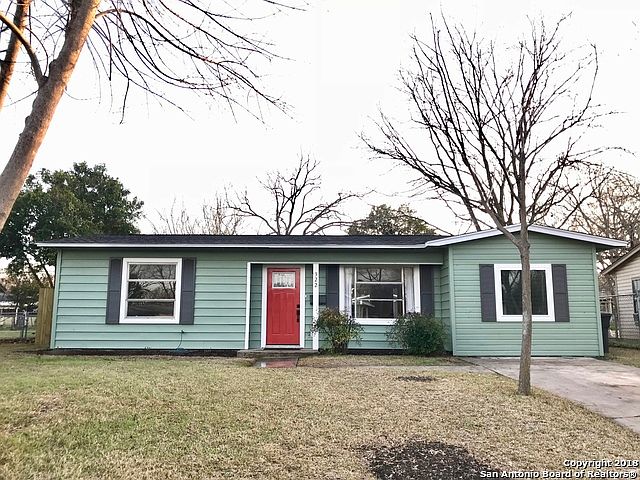 1st image of 322 Storeywood Dr