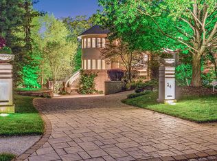 24 Mountain Ridge Dr, Livingston, NJ 07039