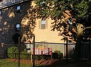 80 Stanton St APT 35, Worcester, MA 01605