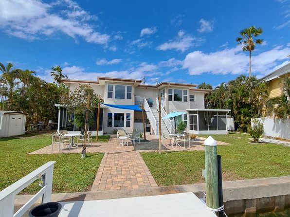 35 44th Ave APT 4