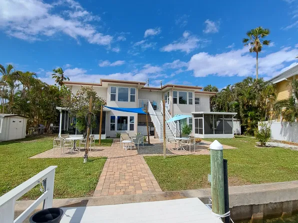 35 44th Ave, Saint Pete Beach, FL