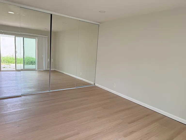 36672 Port Sailwood Dr — Photo 2