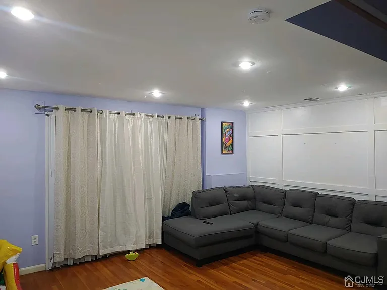 324 Gill Ln #3F — Photo 17