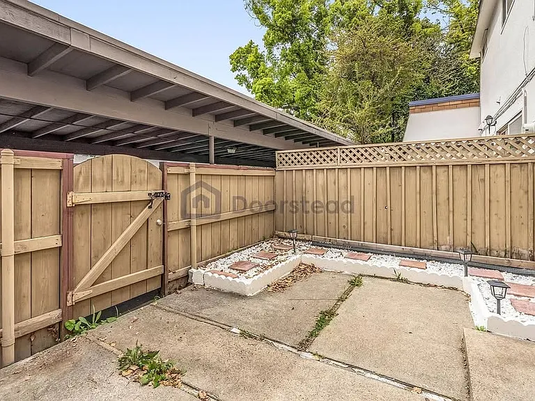 8809 Salmon Falls Dr #C — Photo 23
