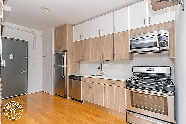 Rented by MySpaceNYC | media 4