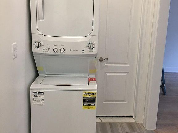 2nd image of 858 Driggs Ave APT 3B