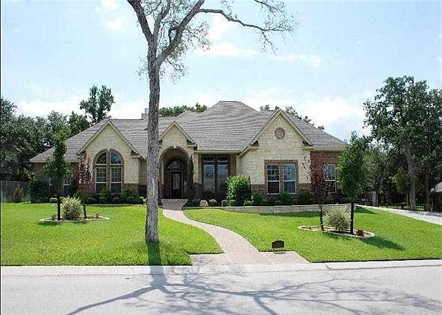 1st image of 349 Eagle Landing Dr