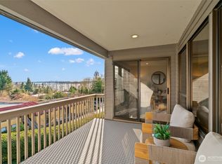 11640 100th Ave NE APT 304, Kirkland, WA 98034
