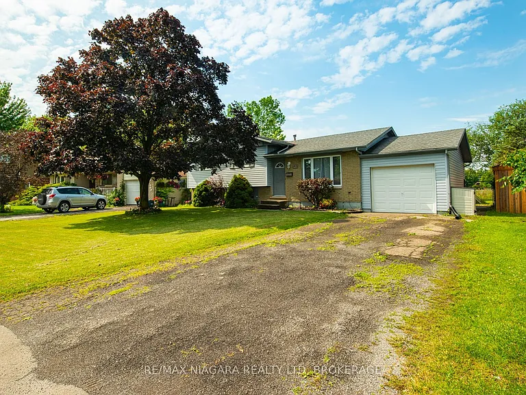 47 Elmvale Cres — Photo 3