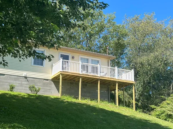 3587 Corbin Branch Rd, Bridgeport, WV 26330