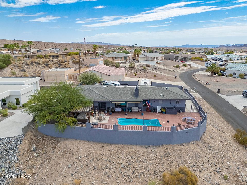 1st image of 4056 Sponson Dr