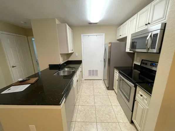 14880 Pleasant Bay Ln APT 2102, Naples, FL 34119