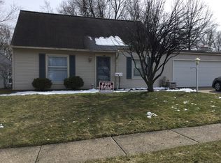 1196 Curtis Ave, Cuyahoga Falls, OH 44221