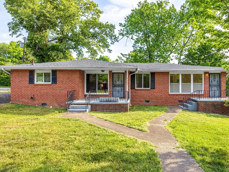 301 Wygoda Cir — Photo 25