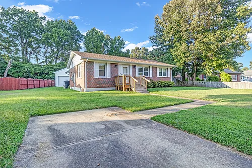 608 Brunswick Rd Photo 1