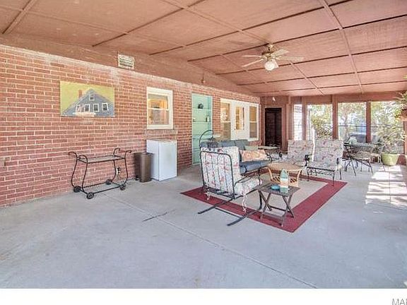 5th image of 26 Southridge Dr