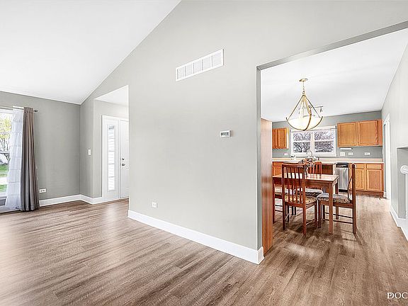 5th image of 7221 Courtwright Dr