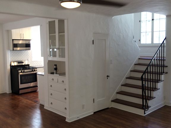4th image of 2475 Cheremoya Ave