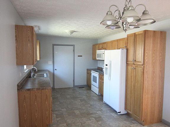 2nd image of 4050 Highway 67 W