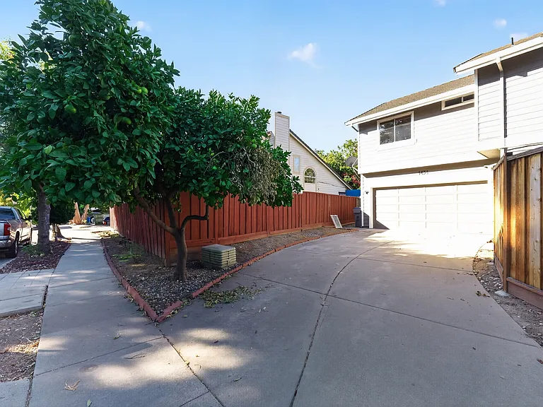 1431 Prelude Dr — Photo 12