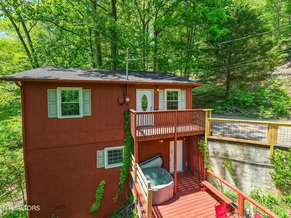 375 Sugar Mountain Way, Pigeon Forge, TN 37863
