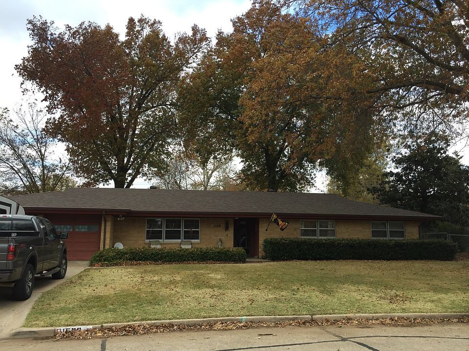 Front Exterior-Fall