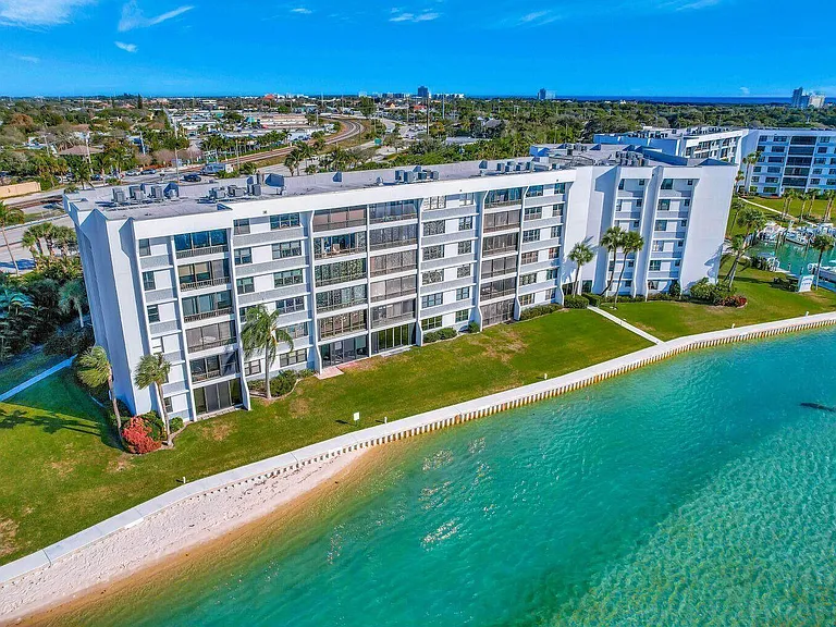 1542 Jupiter Cove Dr #104 — Photo 51