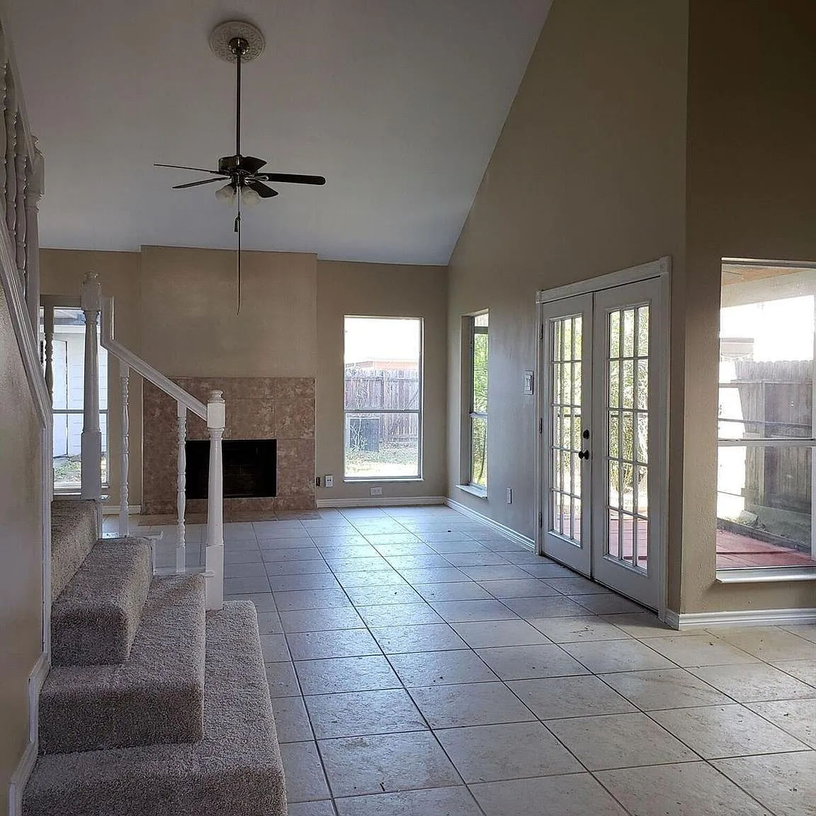 4 bed, 2.0 bath, 1785 sqft, $2,050 — Photo 4