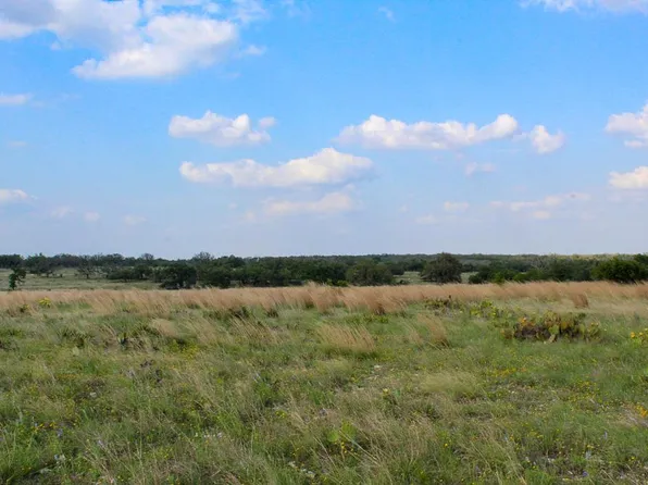 126 Nantan Ln, Harper, TX 78631