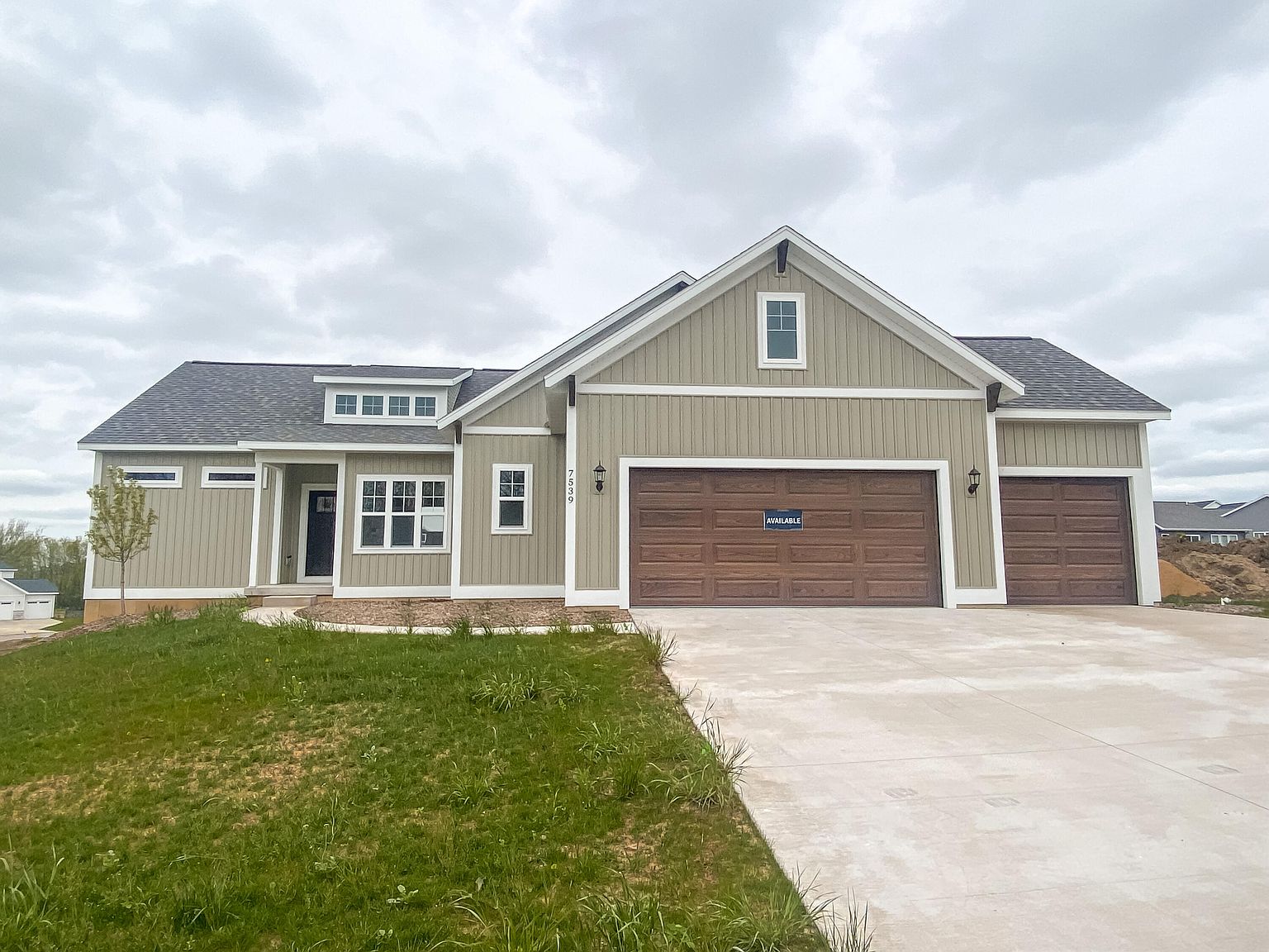 7539 Ridgeline Dr, Zeeland, MI 49464 Zillow