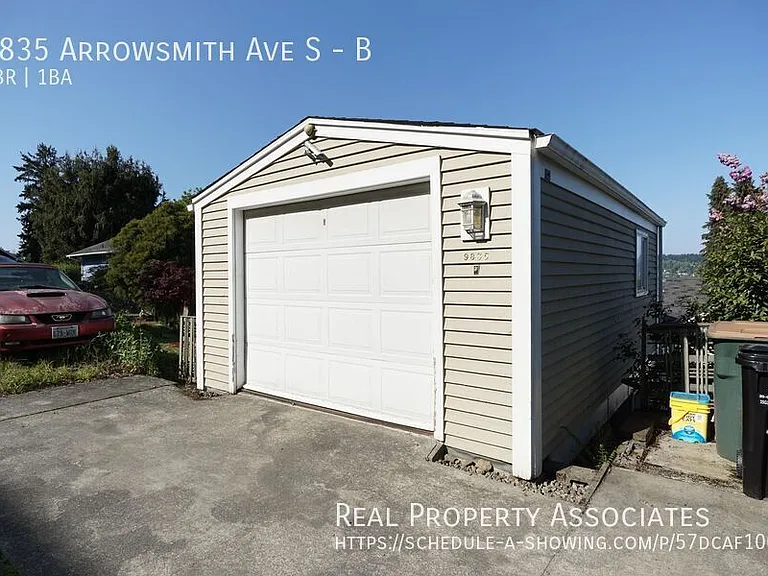 9835 Arrowsmith Ave S #B — Photo 7