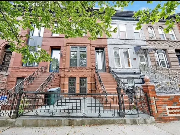 390 Bainbridge Street image 1 of 15