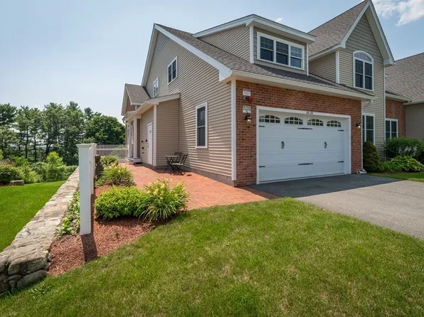 100 Kirkbride Dr Unit 216, Danvers, MA 01923