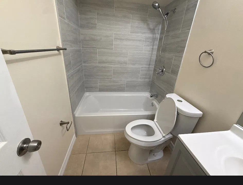 2nd Bathroom