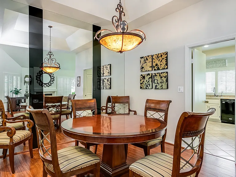 18731 Hatteras St #26 — Photo 3